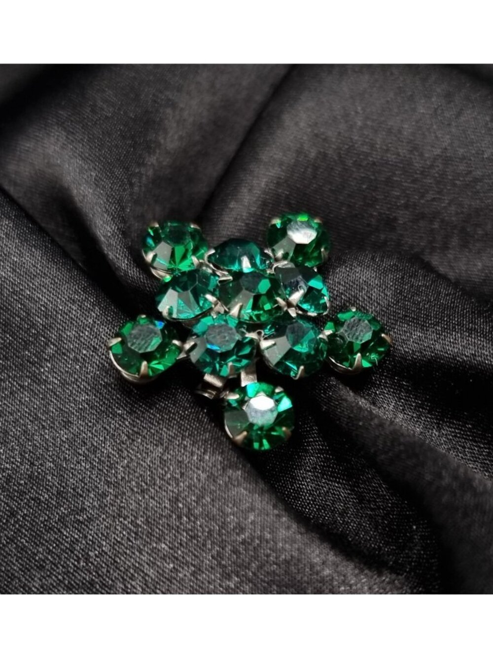 Vintage 1950's-1960's Emerald Green Rhinestone Starburst Pin